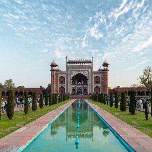 taj-mahal-entrance