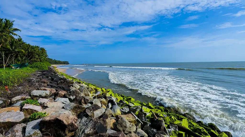 Kannur - Beaches and Kalaripayattu